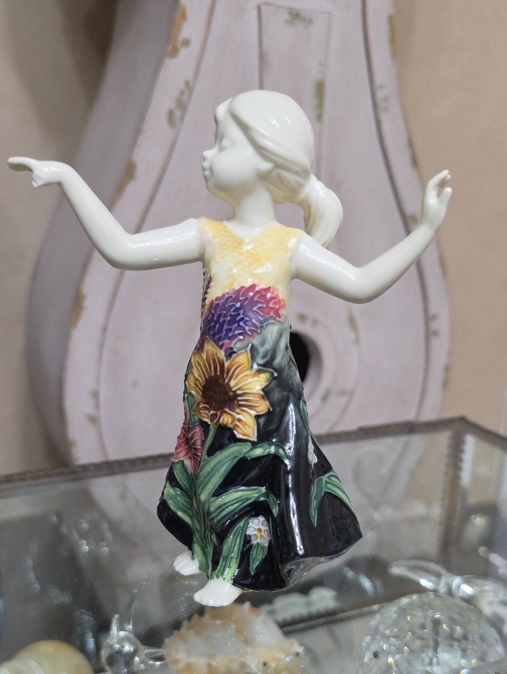 Vtg Old Tupton Ware Girl With Flower